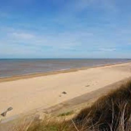 Barley Break - Beach Cottage Lessingham エクステリア 写真