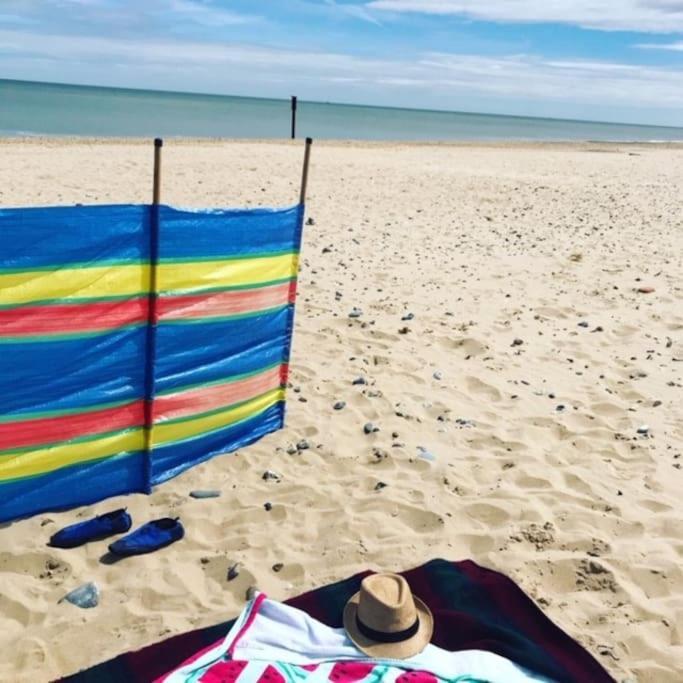 Barley Break - Beach Cottage Lessingham エクステリア 写真