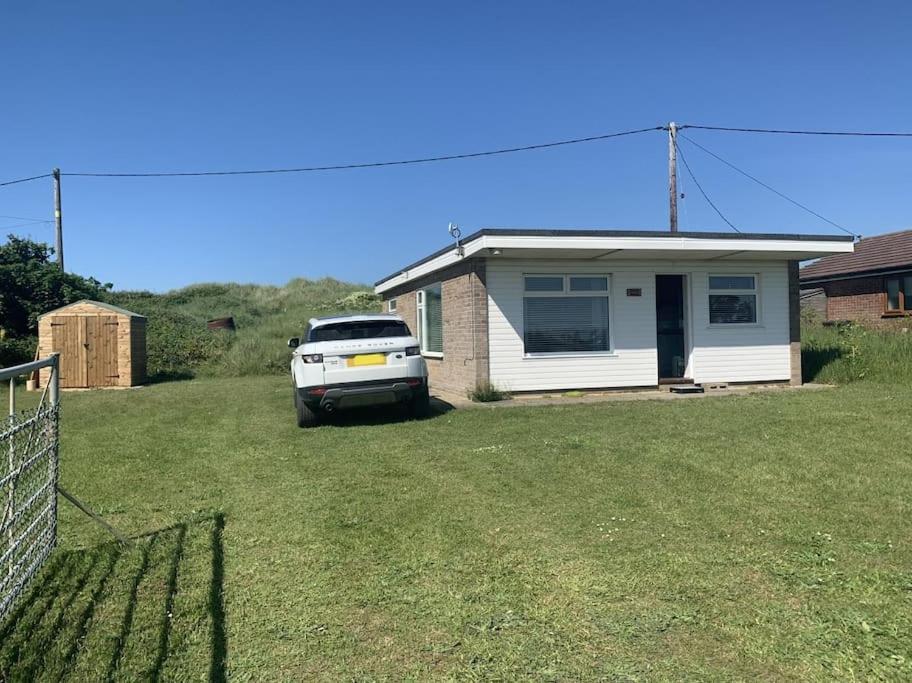 Barley Break - Beach Cottage Lessingham エクステリア 写真